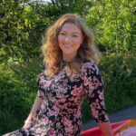 Irita Marriott's Biography BBC Auctioneer & Antiques Expert