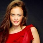 Nanette Bledel